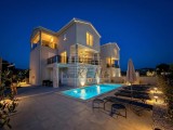 Casa - , Novigrad (05614)